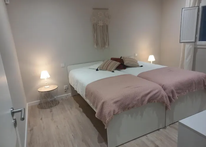 Casinha De Santo Amaro * Ourém